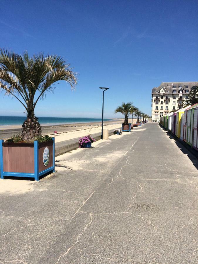 Studio Les Pieds Dans L'Eau Donville-les-Bains Exterior foto